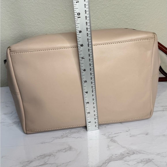 Dooney & Bourke Wexford Leather Tilly Large Tote Shoulder Bag Cream Brown - Picture 6 of 15